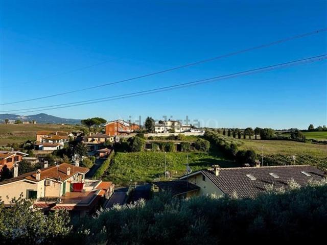 Appartamento in vendita di 144 m² in Via del Fosso di Tor Pagnotta