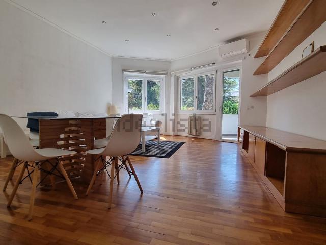 Appartamento in vendita di 144 m² in Via di Grottarossa, 55