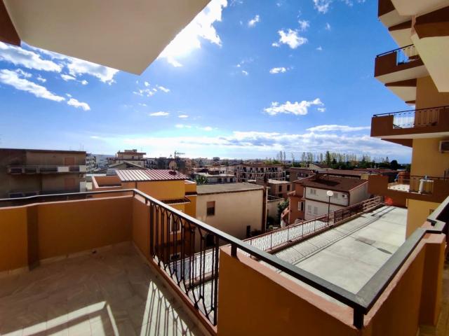 Appartamento in vendita di 144 m² in Via Edward Lear, 7