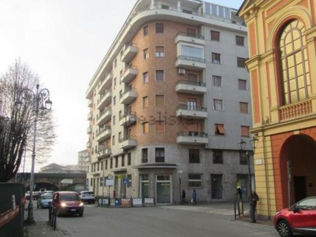 Appartamento in vendita di 144 m² in Via Ermenegildo Trucco, 21