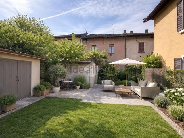 Appartamento in vendita di 144 m² in Via Fè, 10
