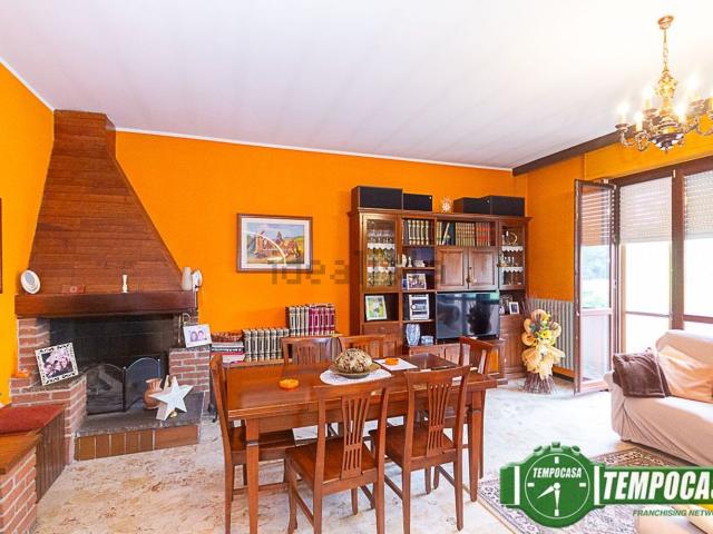 Appartamento in vendita di 144 m² in Via Fraconti