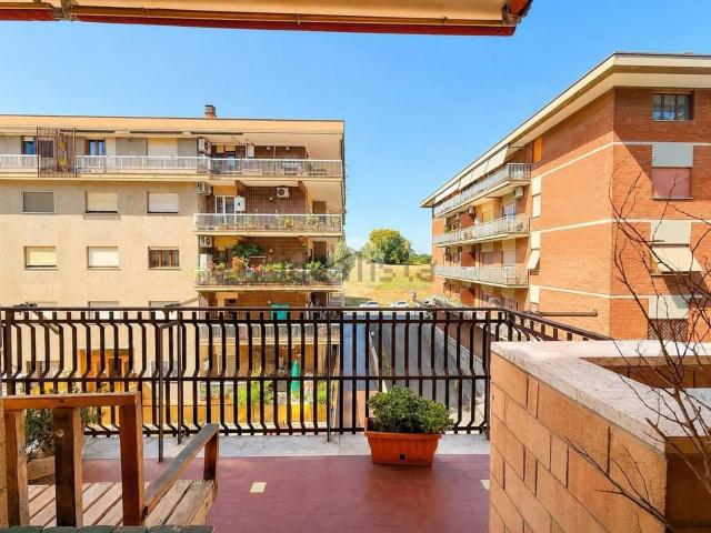 Appartamento in vendita di 144 m² in Via Franco Bartoloni