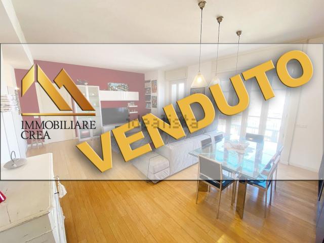 Appartamento in vendita di 144 m² in Via Fratelli Cairoli, 16
