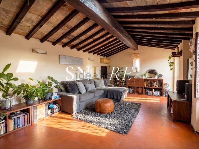 Appartamento in vendita di 144 m² in Via Maggio