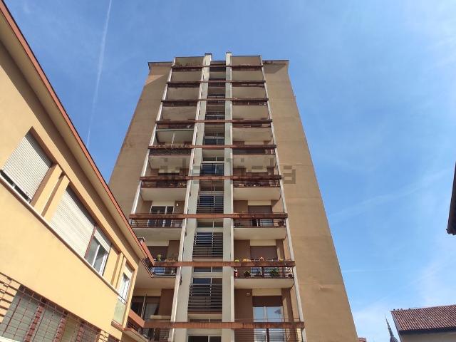 Appartamento in vendita di 144 m² in Via Nino Oxilia, 1