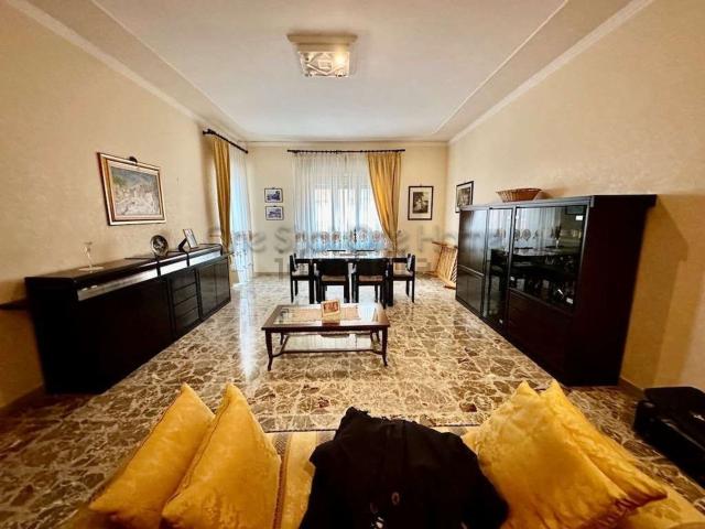 Appartamento in vendita di 144 m² in Via Sebastiano Olivieri