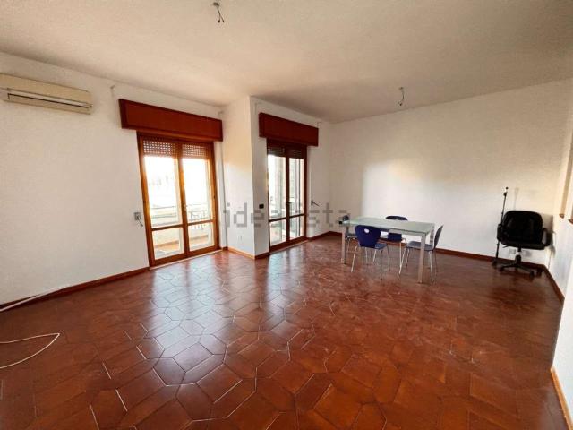 Appartamento in vendita di 144 m² in Via Sebastiano Olivieri