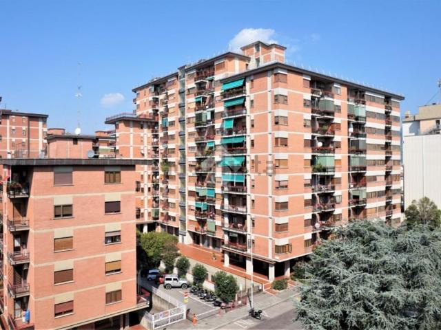 Appartamento in vendita di 144 m² in Via Valdinievole, 67