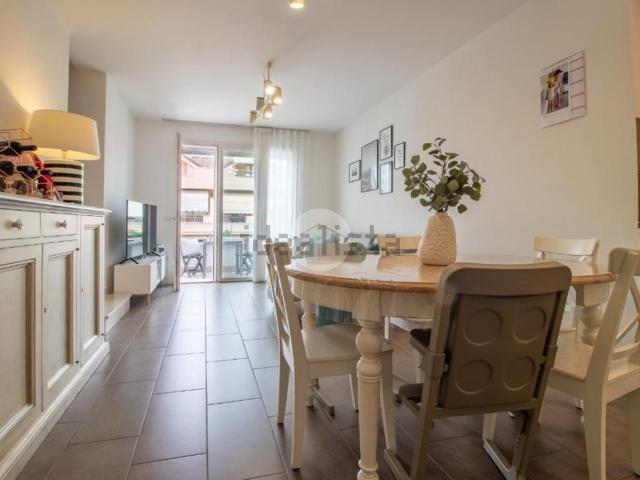 Appartamento in vendita di 144 m² in Via Viola