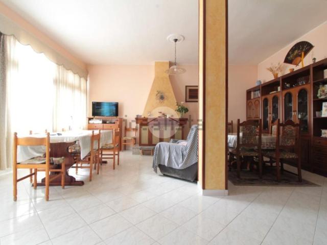 Appartamento in vendita di 144 m² in Viale C. Colombo, 282