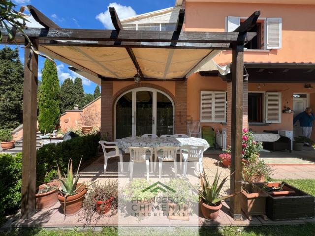 Appartamento in vendita di 144 m² in Vicolo del Diacciarello