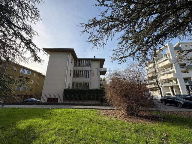 Appartamento in vendita di 144 m² in Strada Casa Bianca, 47