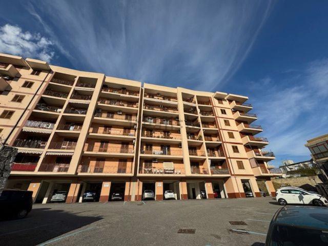 Appartamento in vendita di 144 m² in Strada Panoramica dello Stretto, 1405