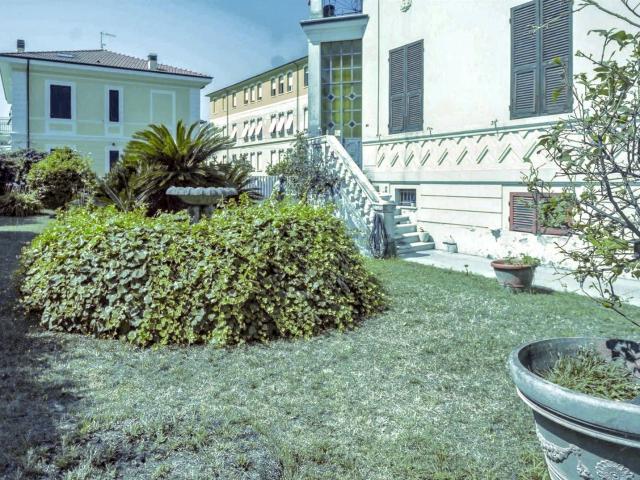 Appartamento in vendita di 145 m²