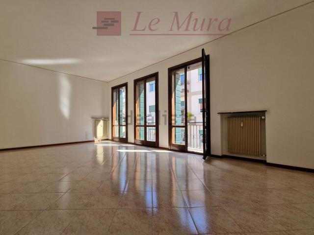 Appartamento in vendita di 145 m²