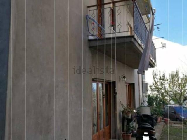 Appartamento in vendita di 145 m² in Via C. Pidala&apos