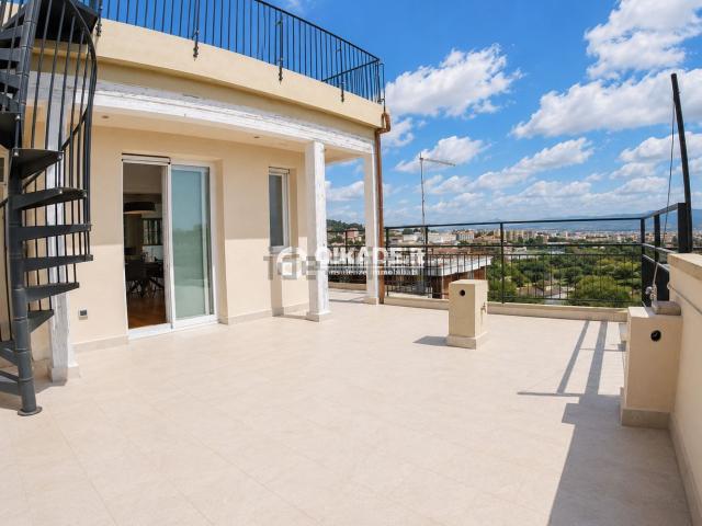 Appartamento in vendita di 145 m² in Via Campania, 37
