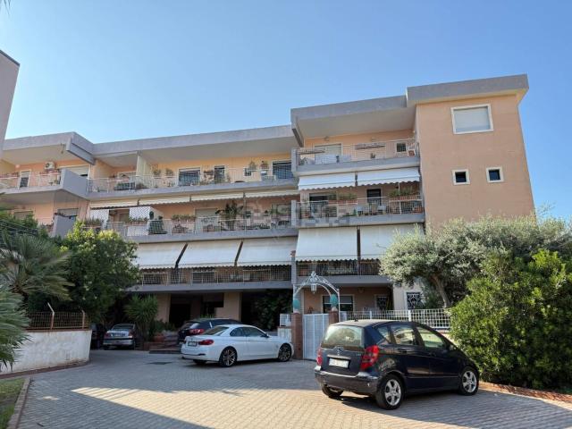 Appartamento in vendita di 145 m² in Via Carlo Forlanini
