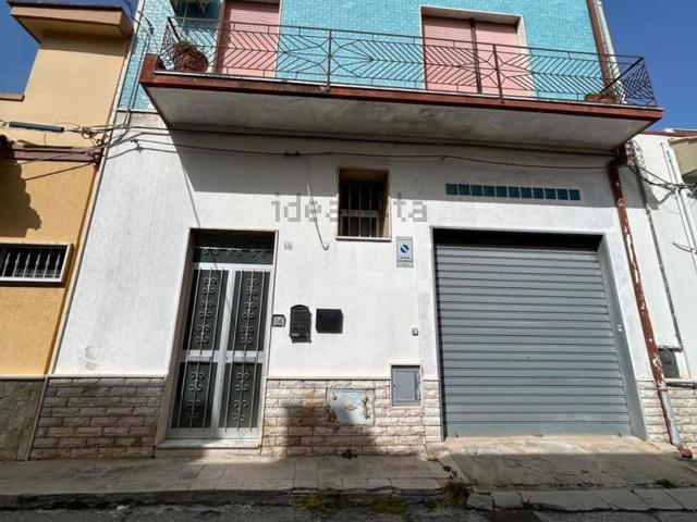 Appartamento in vendita di 145 m² in Via Cesare Battisti, 44