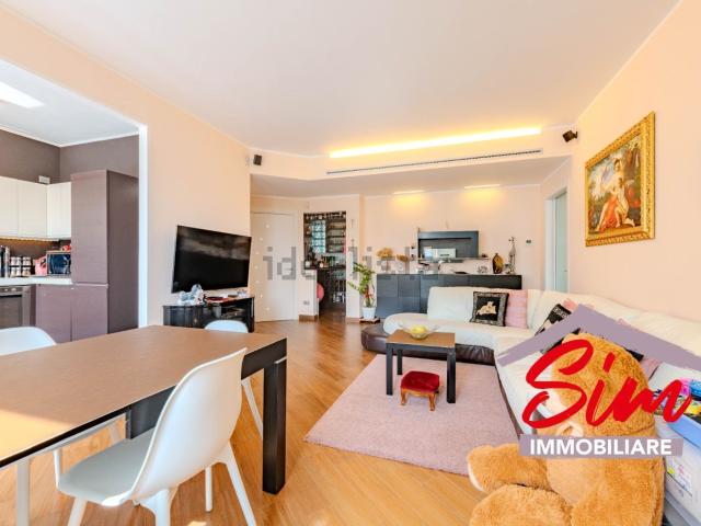 Appartamento in vendita di 145 m² in Via Andrea Costa