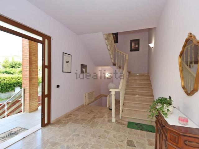 Appartamento in vendita di 145 m² in Via Angelo Poliziano, 4