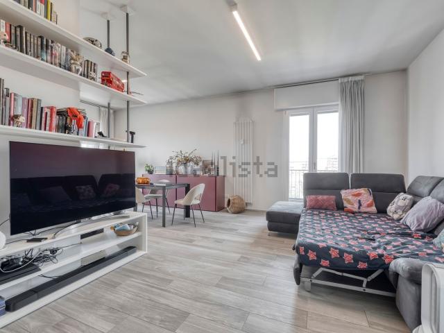 Appartamento in vendita di 145 m² in Via Abruzzo