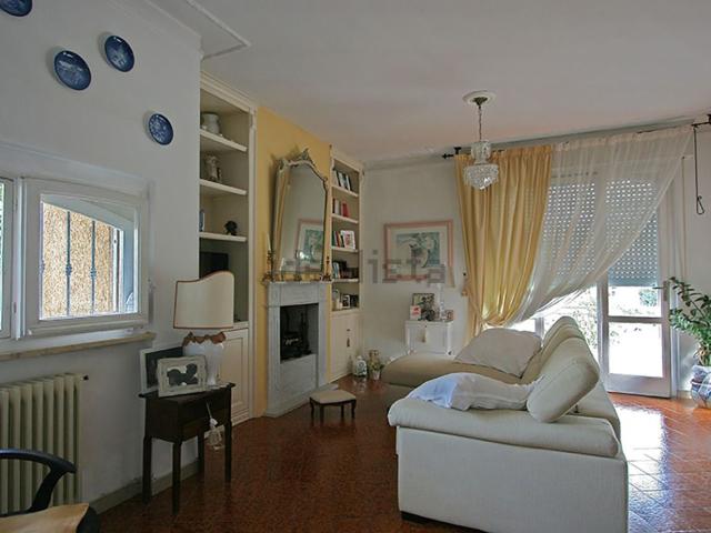 Appartamento in vendita di 145 m² in Via Alcide De Gasperi
