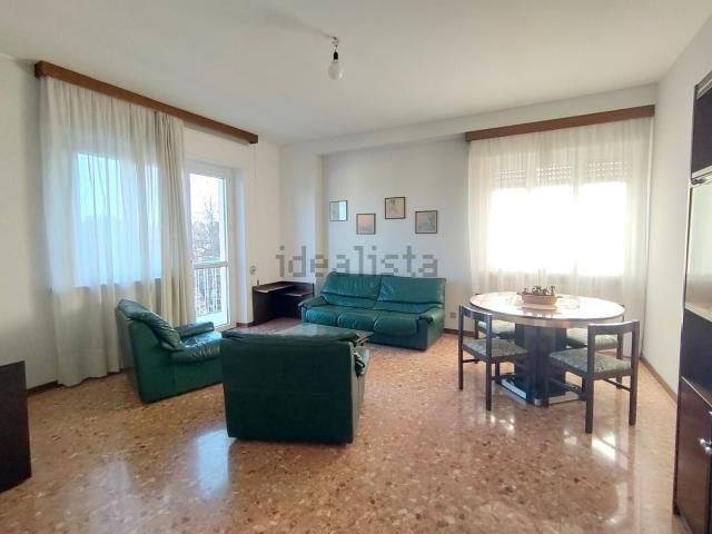 Appartamento in vendita di 145 m² in Via G. Feltre, 16