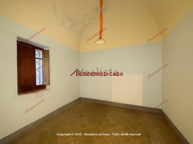 Appartamento in vendita di 145 m² in Via Giuseppe Garibaldi, 161
