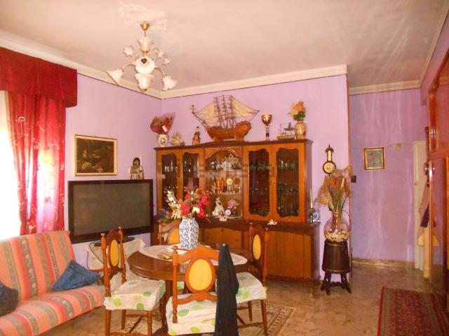 Appartamento in vendita di 145 m² in Via Giuseppe Denaro, 66