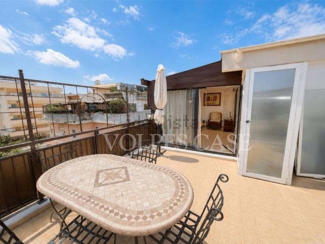 Appartamento in vendita di 145 m² in Via Giuseppe Lorenzoni