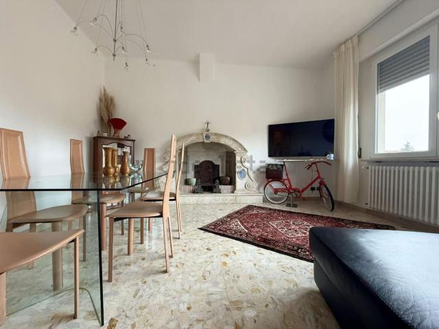 Appartamento in vendita di 145 m² in Via Giuseppe Mazzini, 53100