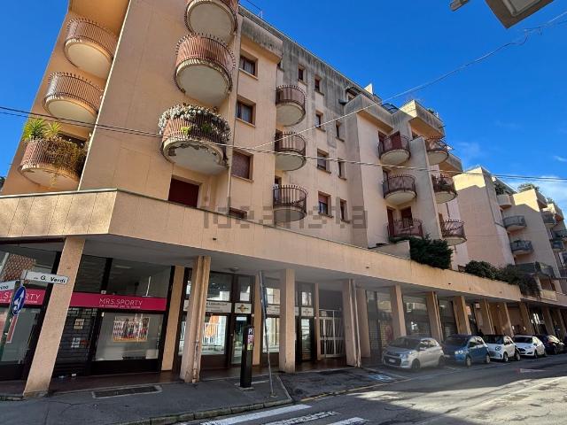 Appartamento in vendita di 145 m² in Via Giuseppe Verdi, 8