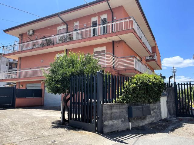 Appartamento in vendita di 145 m² in Via Giorgio Piccitto, 9