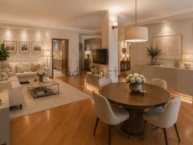 Appartamento in vendita di 145 m² in Via Giovanni Devich