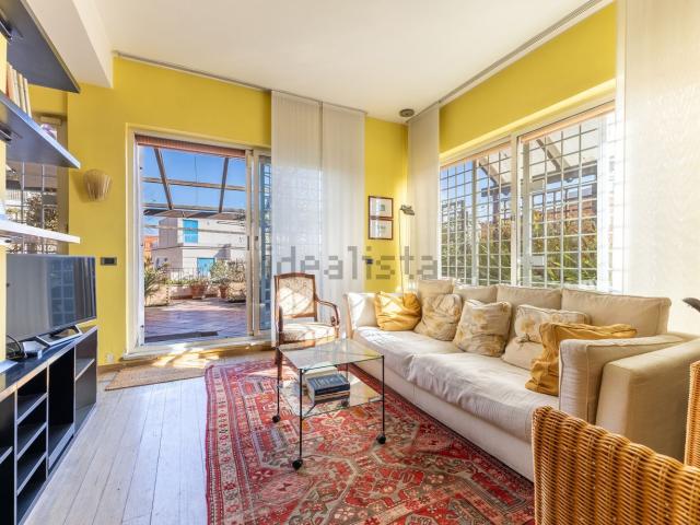 Appartamento in vendita di 145 m² in Via Girolamo Dandini