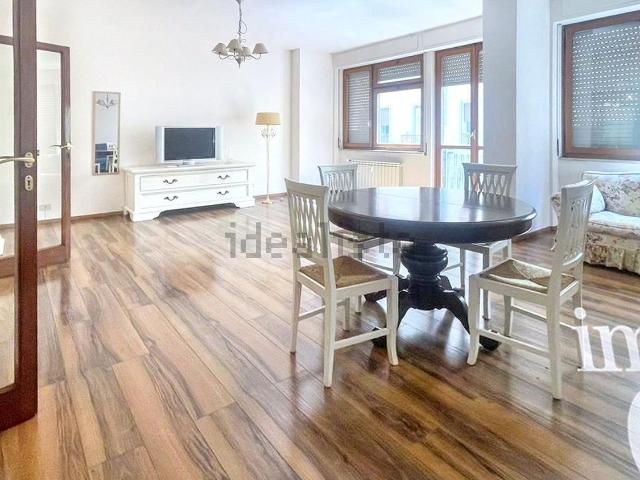 Appartamento in vendita di 145 m² in Via Grande, 150