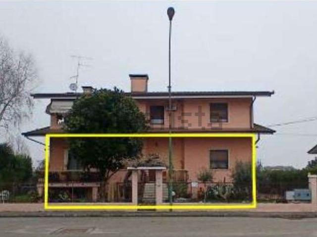 Appartamento in vendita di 145 m² in Via Don N. Busti, 12