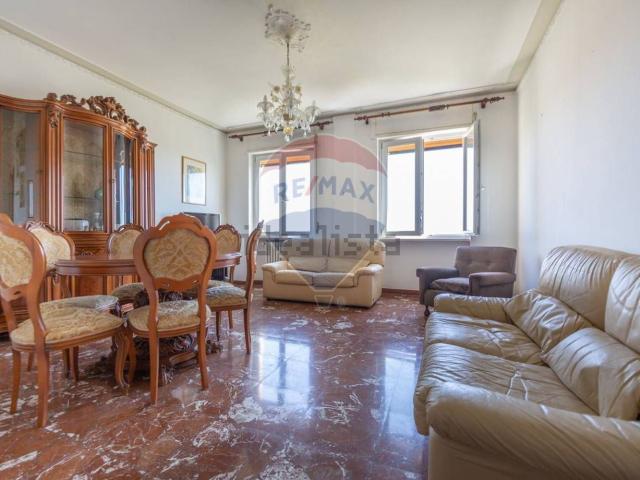 Appartamento in vendita di 145 m² in Via dei Martiri Lancianesi, 49