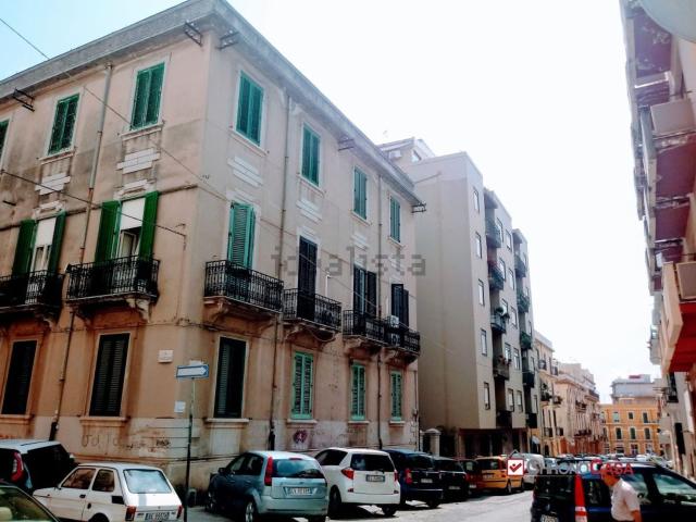 Appartamento in vendita di 145 m² in Via del Bufalo