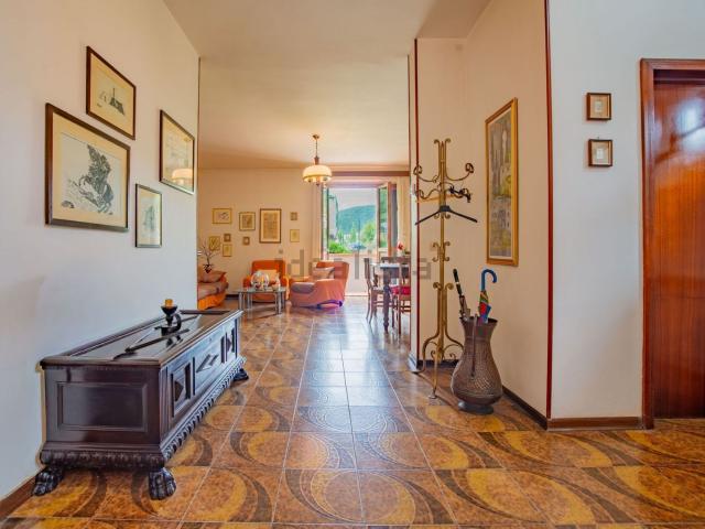 Appartamento in vendita di 145 m² in Via del Pontaccio