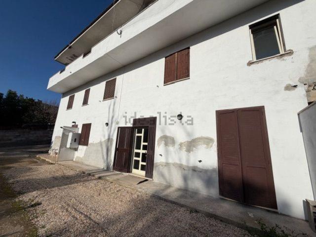 Appartamento in vendita di 145 m² in Via Delle Pernici