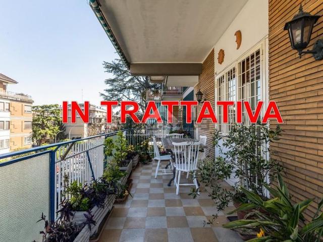 Appartamento in vendita di 145 m² in Via di Monte Verde, 155