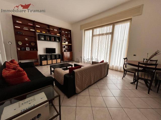 Appartamento in vendita di 145 m² in Via Enrico Mattei