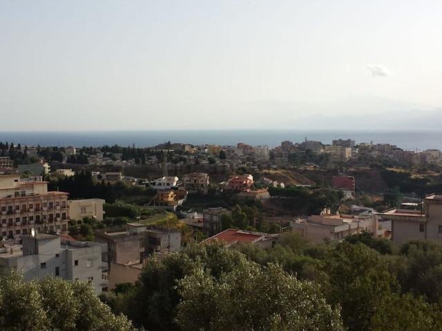 Appartamento in vendita di 145 m² in Via Eremo Botte