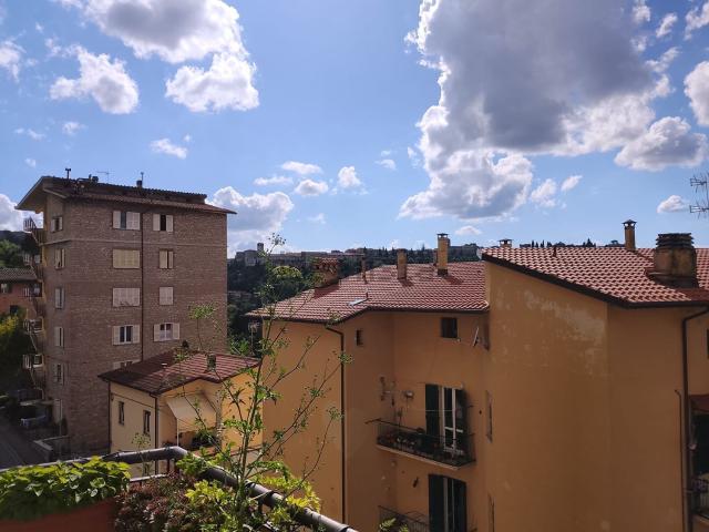 Appartamento in vendita di 145 m² in Via Eugubina, 48