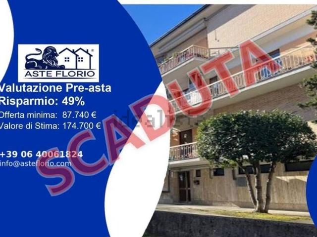 Appartamento in vendita di 145 m² in Via Foligno