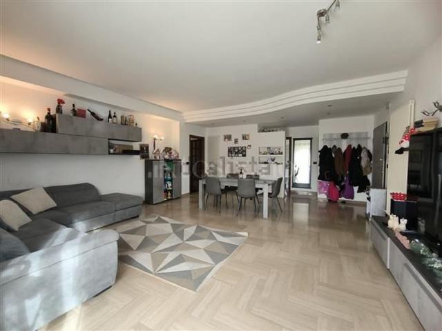 Appartamento in vendita di 145 m² in Via Fontegrossa