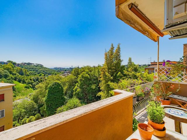 Appartamento in vendita di 145 m² in Via Federico Mastrigli, 24